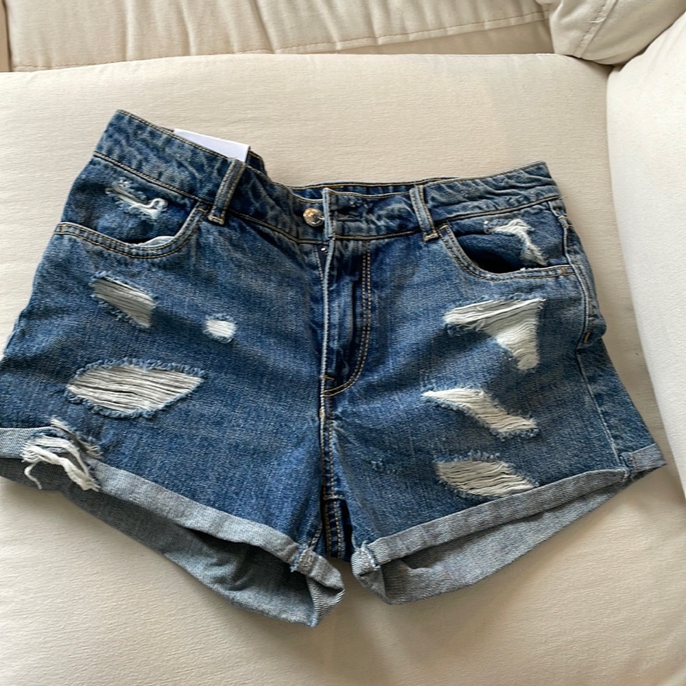 Ripped Jean shorts